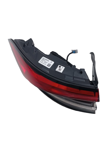 Maserati Levante LH Taillight Fixed Side OEM 670155098