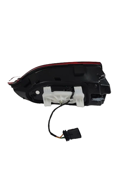 Maserati Grecale M240 Right Rear Inner Tail Light OEM 6701573310