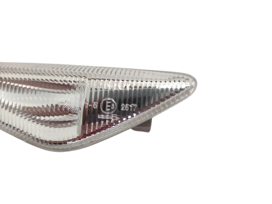BMW X5 E70 Right Front Side Marker Light OEM 63137171008