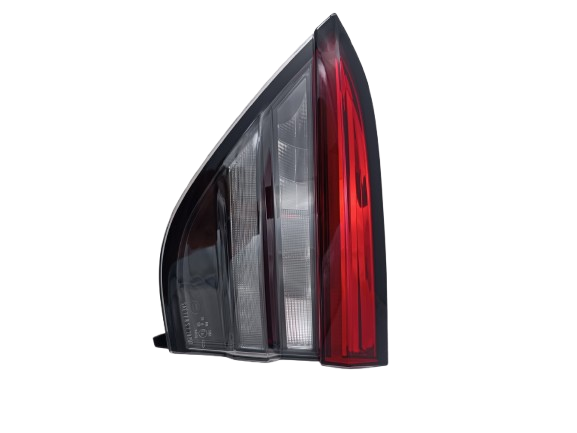 Maserati Levante RH Taillight Mobile Side OEM 670155102