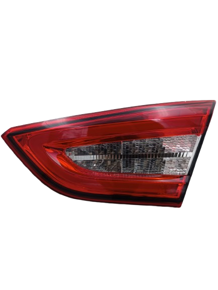 Maserati Quattroporte Rear RH Mobile Tail Light OEM 670001630